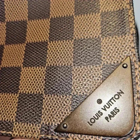 Louis Vuitton Damier  Ebene Shelton MM Messenger Bag - Picture 5 of 16